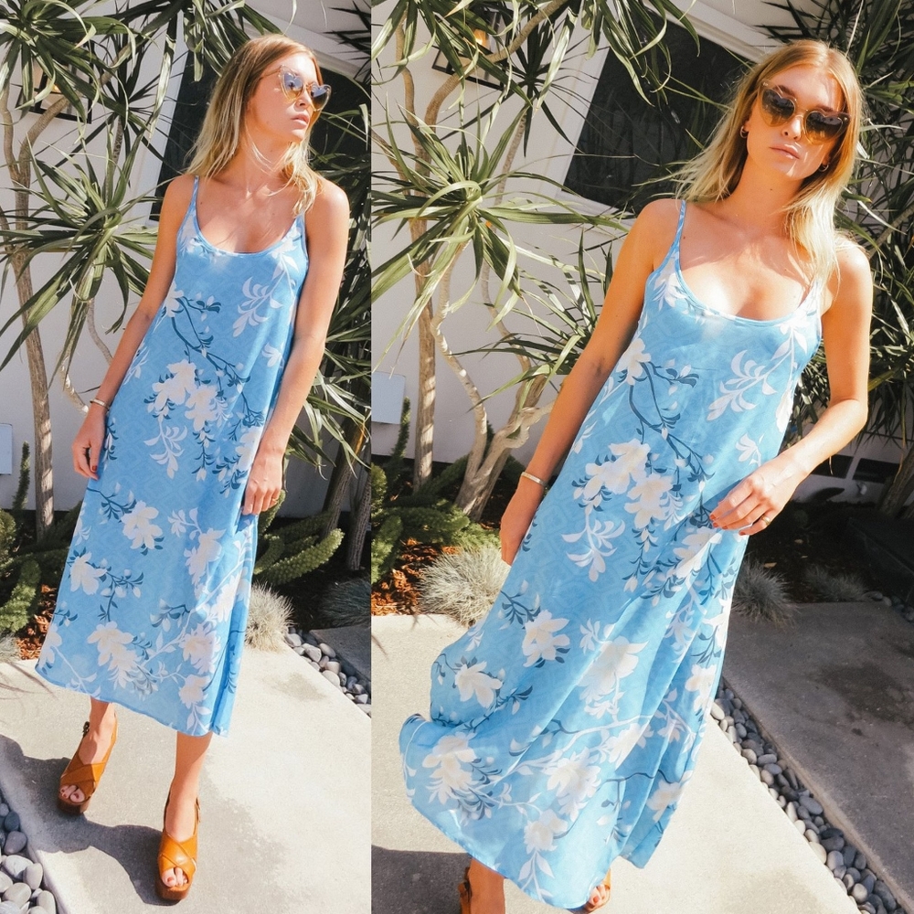New Novella Royale The Avery Dress midi aqua lilies floral M